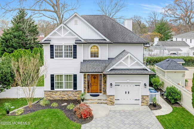 Building Photo - 909 Brookside Ave