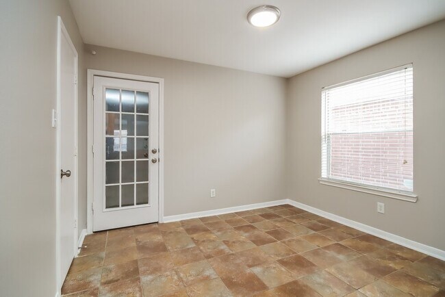 Building Photo - 7457 Parkland Manor Dr