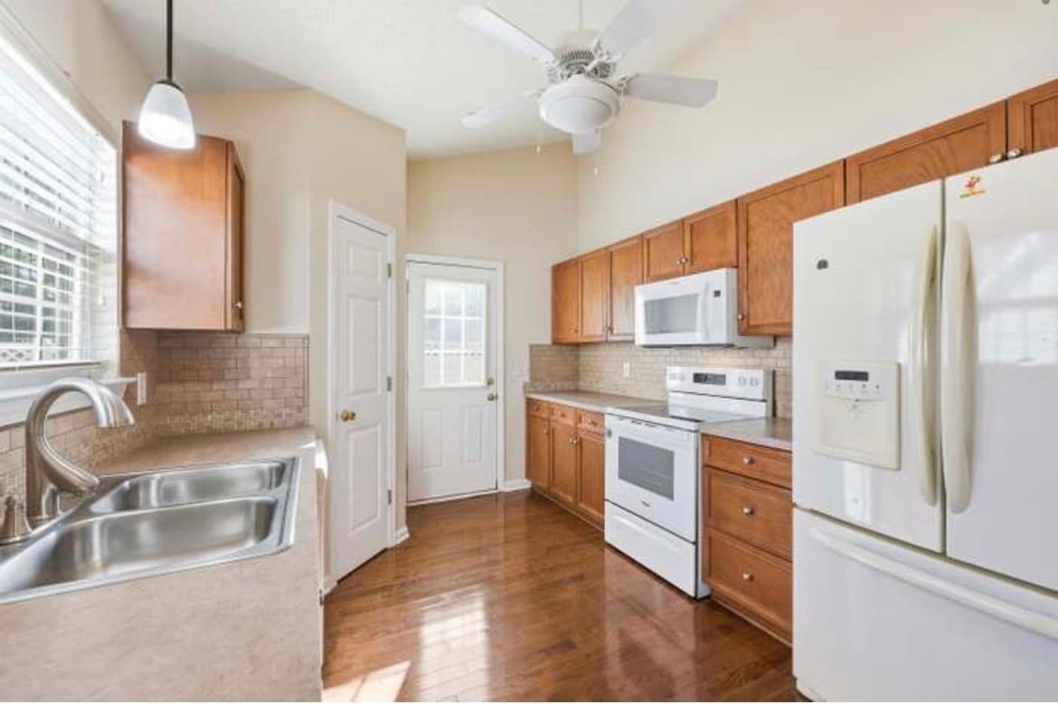 Building Photo - 1193 Jumper Trail Cir