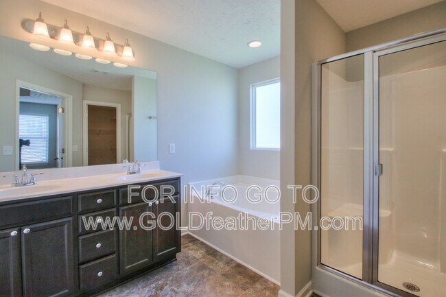 Building Photo - 3365 Tourmaline Dr