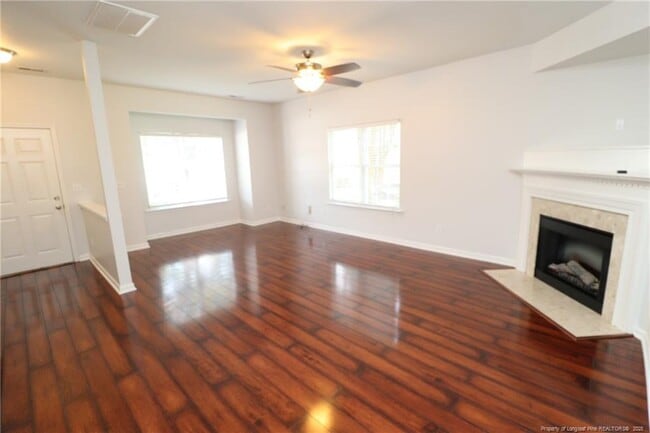 Building Photo - 10941 Pendragon Pl