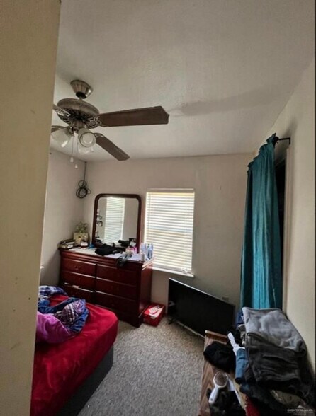 Building Photo - 7107 Sylvia Handy St