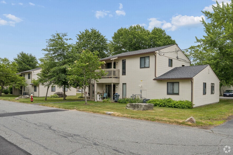 Primary - Hidden Brook Apartment Homes