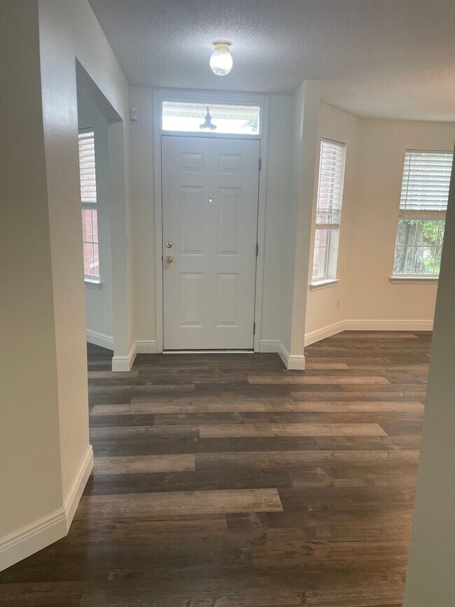 Building Photo - 1797 Cedrus Ln