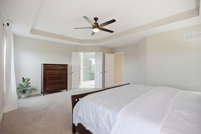 Building Photo - 254 Harness Way