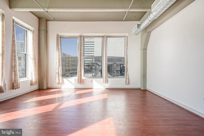 Building Photo - 511 N Broad St