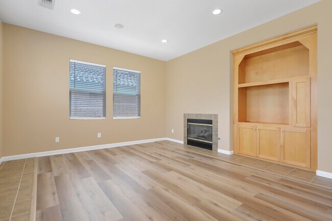 Building Photo - 82630 Redford Way