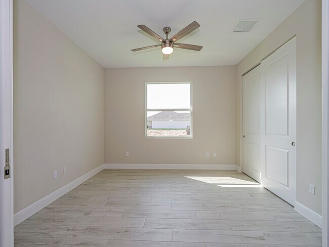 Building Photo - 6423 High Pointe Cir