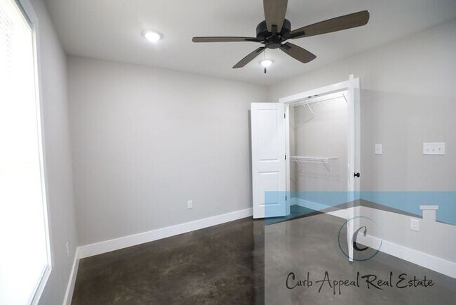 Building Photo - New construction 3 bed / 2 bath home - Bono