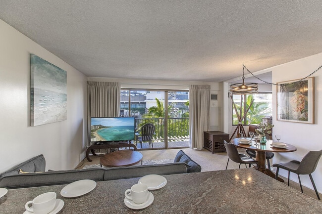 Building Photo - 2140 Kuhio Ave.