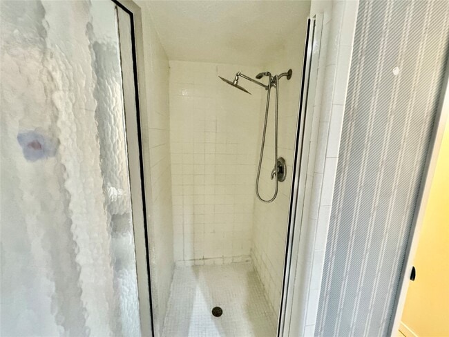 Building Photo - 10131 Sagedale Dr