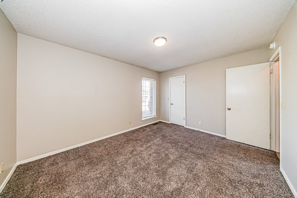 Building Photo - 8117 Turtle Dove Dr
