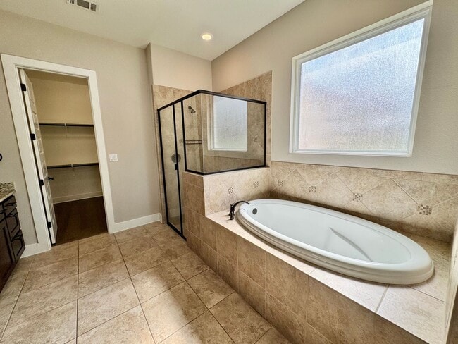 Building Photo - AVAILABLE NOW! One-of-a-Kind Luxury Estate | 5BD/3BA on 2 Acres in Liberty Hill!