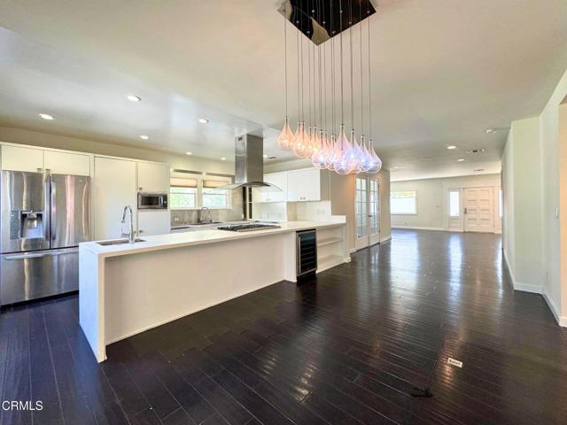 Building Photo - 869 S Euclid Ave