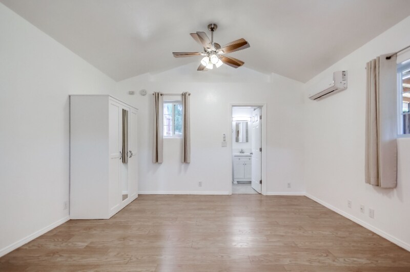 Building Photo - 9177 Creekford Dr