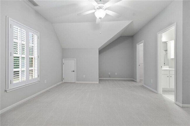 Building Photo - 3194 Windsor Lake Dr NE