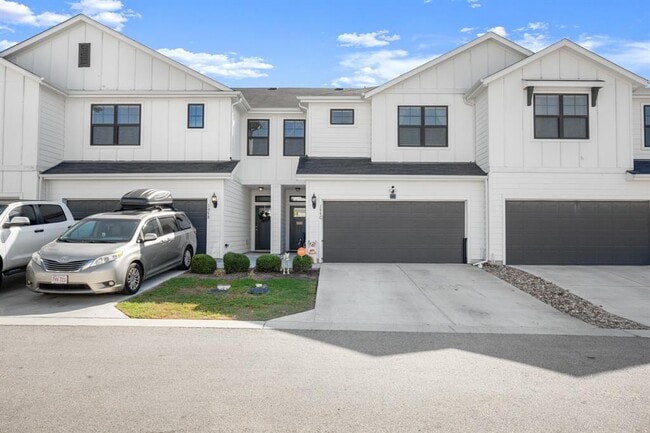 Building Photo - 195 Waterside Rd