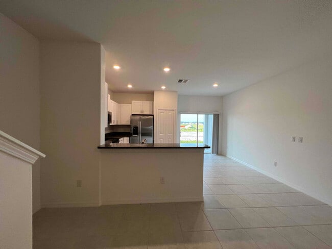 Building Photo - 32051 Powderpuff Mimosa Dr