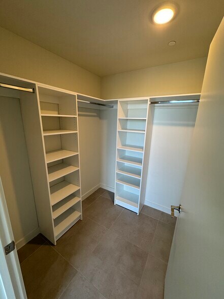 Building Photo - 70 NW 28th St