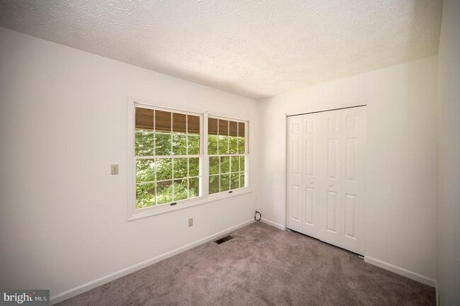Building Photo - 503 Harrison Cir