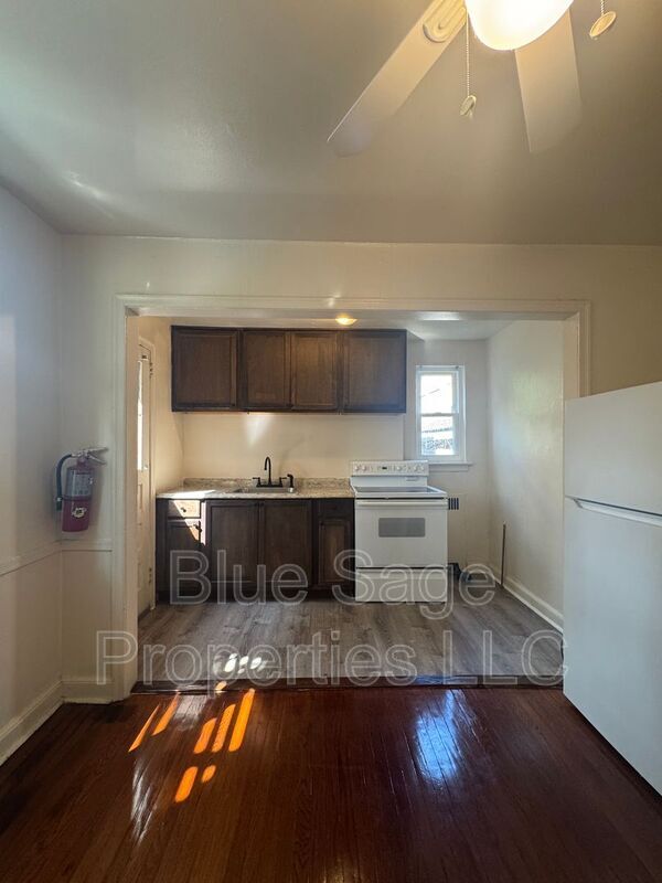 Building Photo - 56 W Albemarle Ave