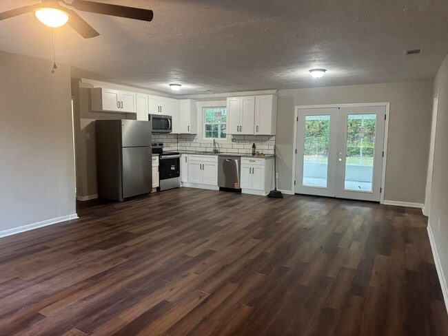 Building Photo - 2919 Panhandle Cir