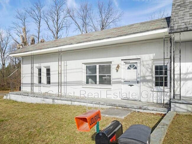 Building Photo - 528 Hack Wilson Way