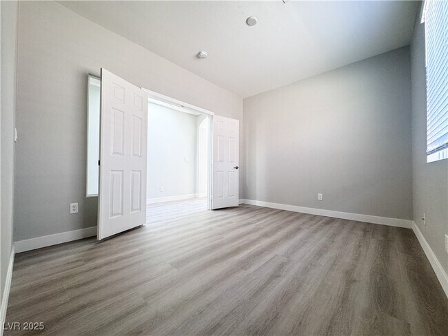 Building Photo - 7942 Granite Walk Ave