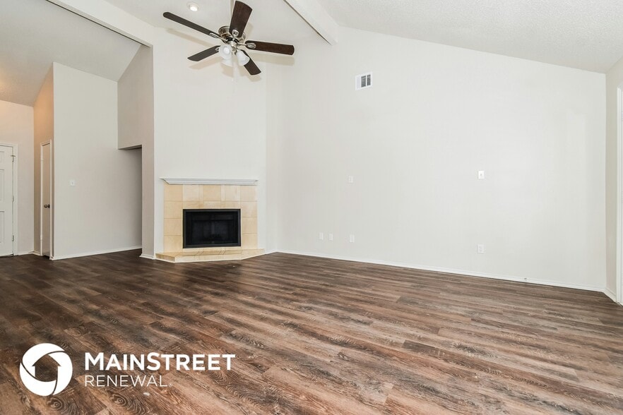 Building Photo - 3613 Dorchester Dr