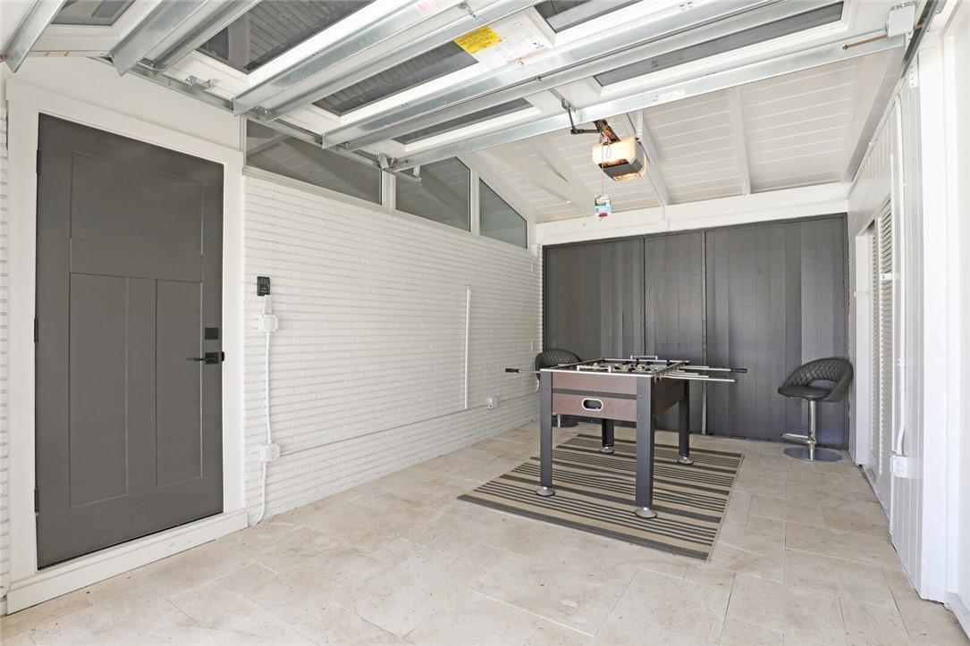 Building Photo - 278 Tropic Dr