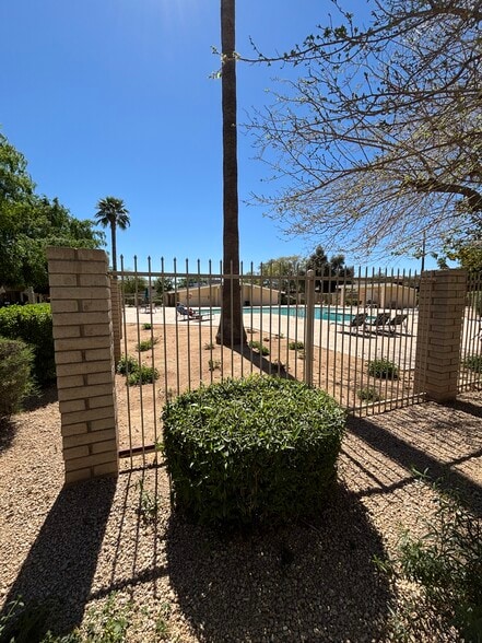 Building Photo - 5841 N Granite Reef Rd