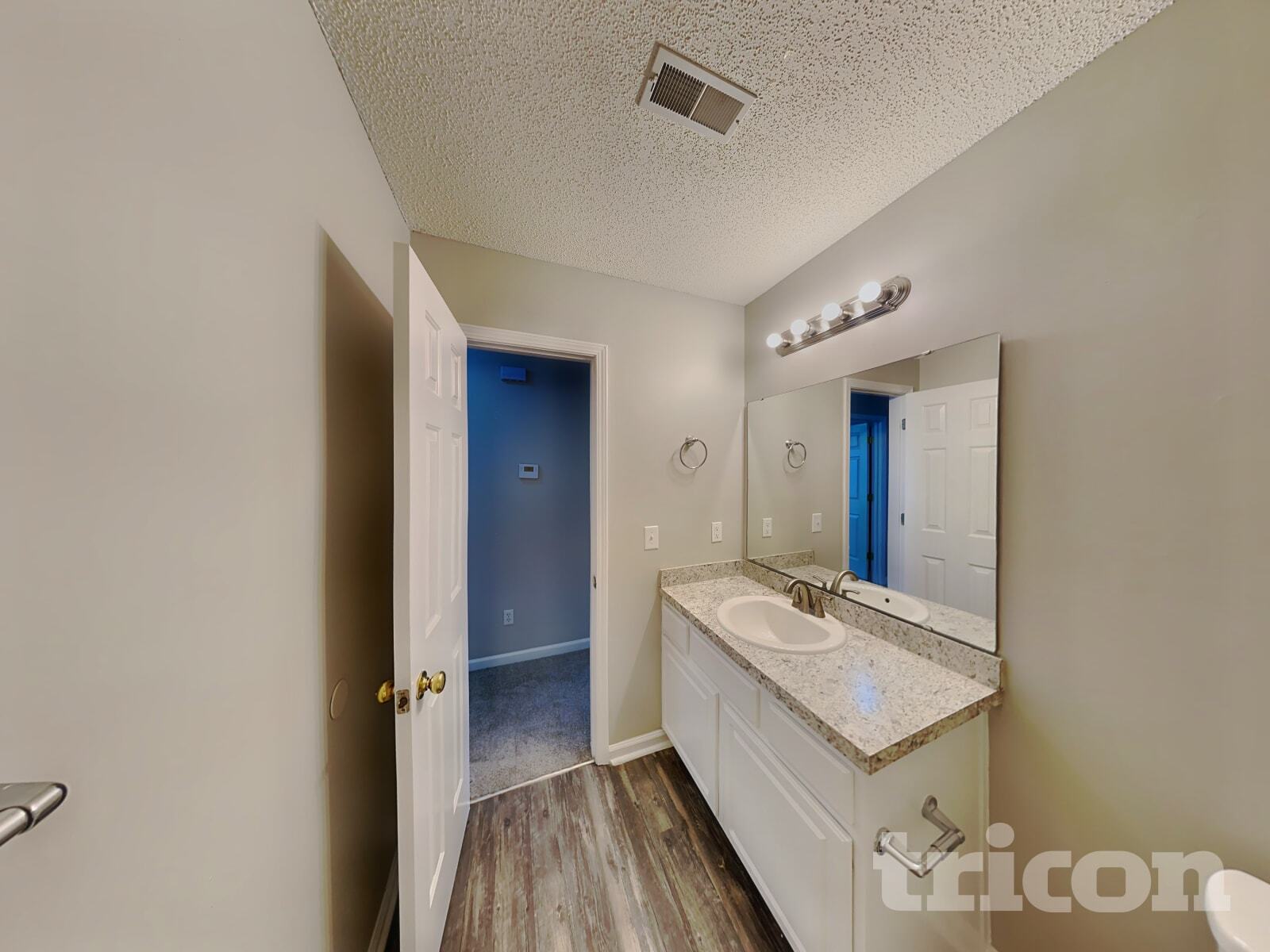 Building Photo - 337 White Gables Dr