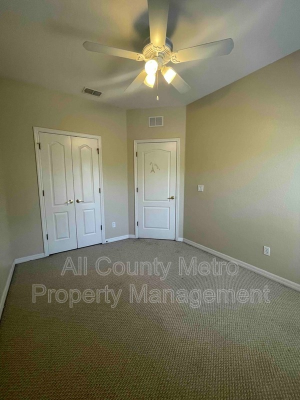 Building Photo - 2468 Caravelle Cir