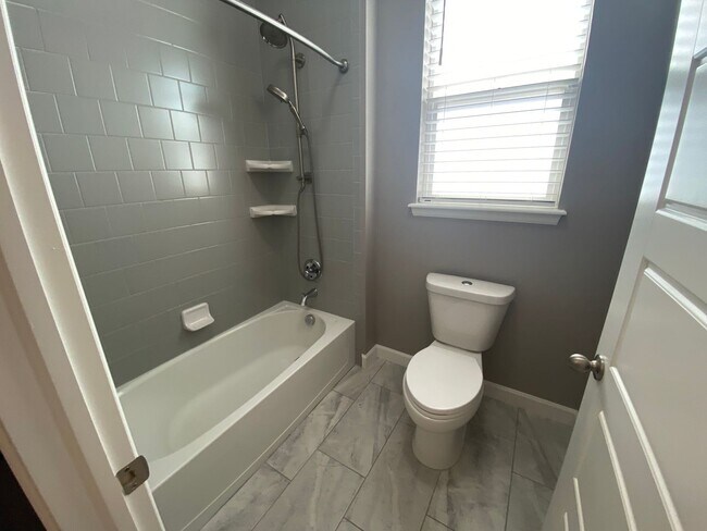 Building Photo - Incredible Home in Parker