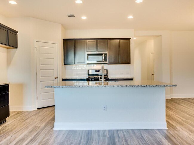 Building Photo - 16812 Marcello Dr
