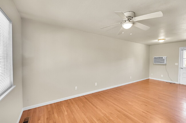 Building Photo - $2,495.00 - 4 Beds 2 Baths, Single Family ...