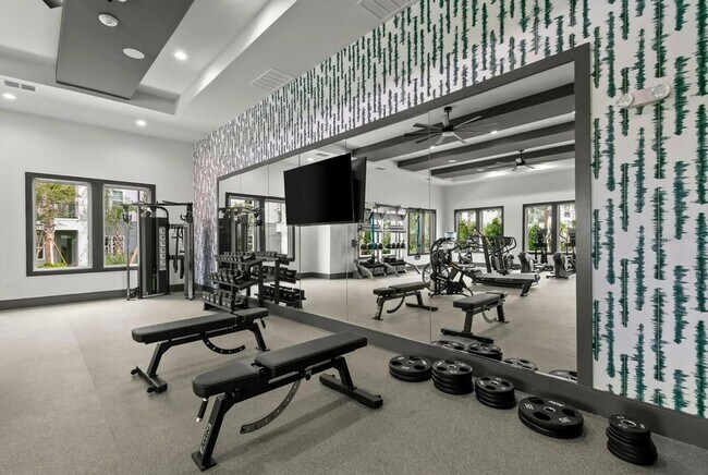 Building Photo - 1310 Ridge View Dr