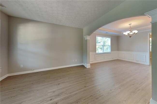 Building Photo - 928 Mill Creek Ave