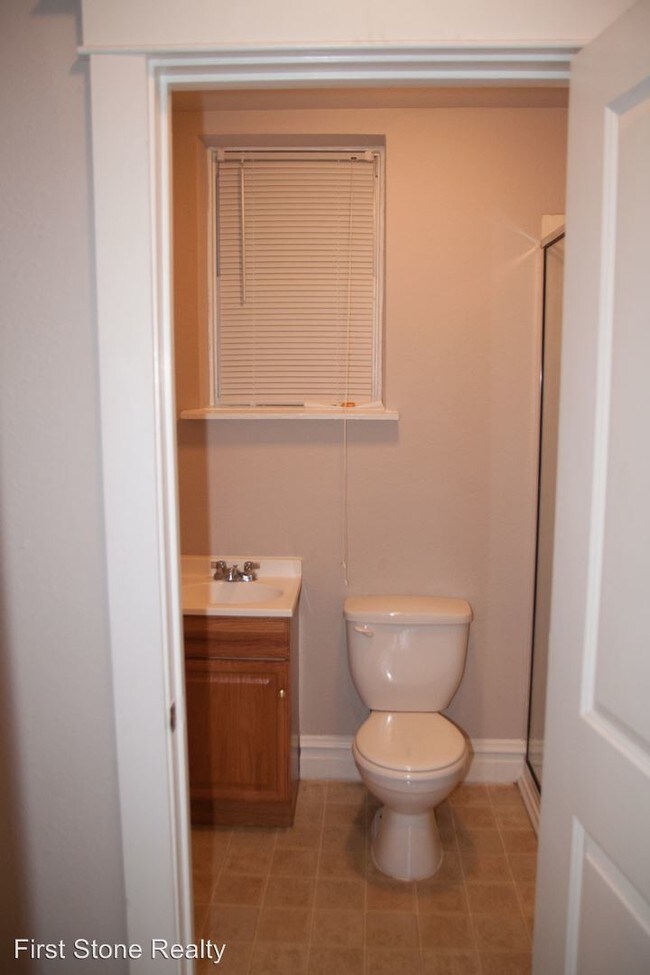 Building Photo - 1 br, 1 bath  - 3954 Grand Ave 3954 Grand  1S