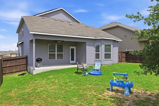 Building Photo - 4 Bedroom Home for Rent in San Antonio with Solar Panels – Cinco Lakes Move-In Ready!
