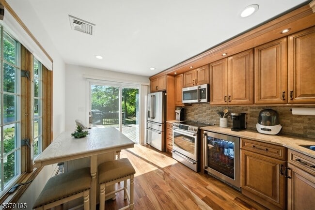 Building Photo - 17 Rockaway Ave