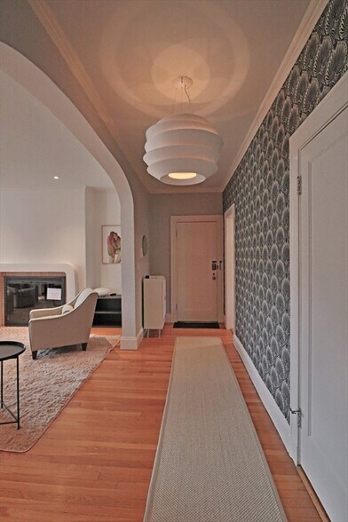 Building Photo - 149 Beaconsfield Rd