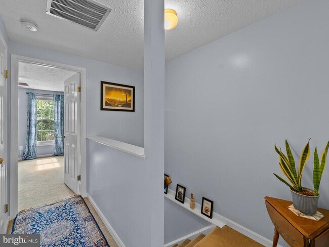 Building Photo - 1636 Fieldthorn Dr