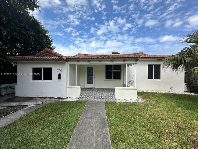 Building Photo - 2155 Biarritz Dr