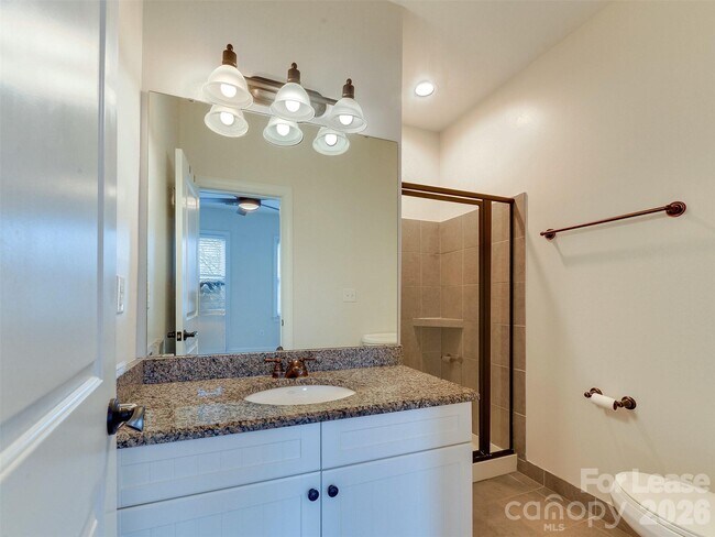 Building Photo - 100 N Laurel Ave