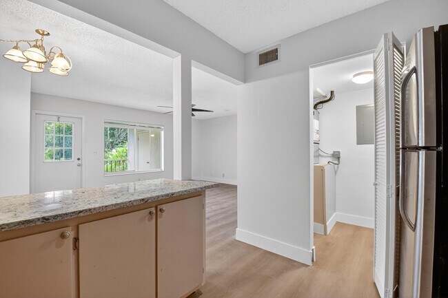 Building Photo - 4850 Sable Pine Cir