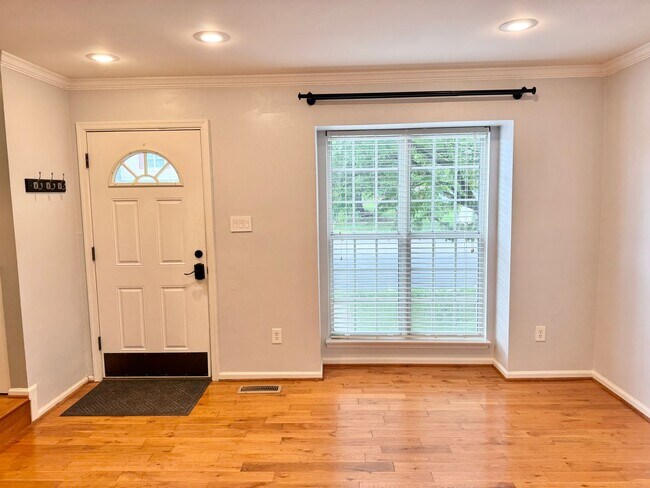 Building Photo - 12298 Granada Way