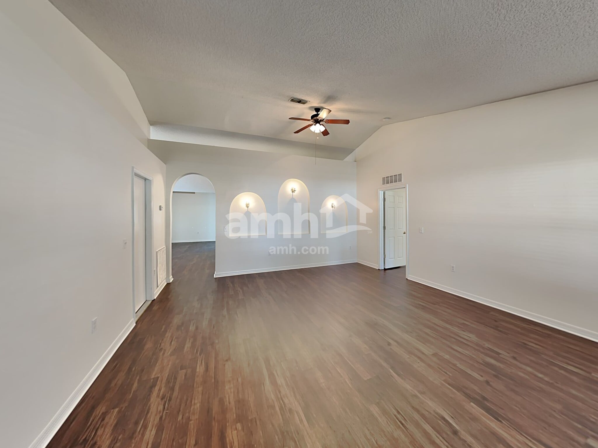 Building Photo - 5528 Cougar Park Ct