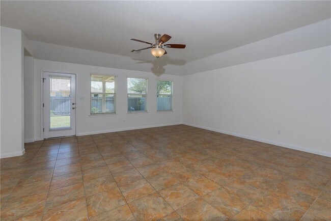 Building Photo - 30118 Diamond Dove Trail