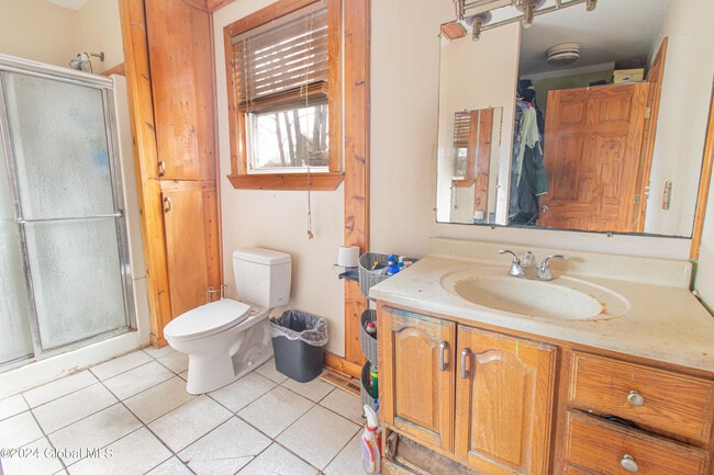 Building Photo - 99 1/2 Walworth St